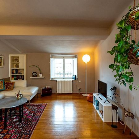 Cozy Apartment With A View On The City Walls Lucca Exterior foto
