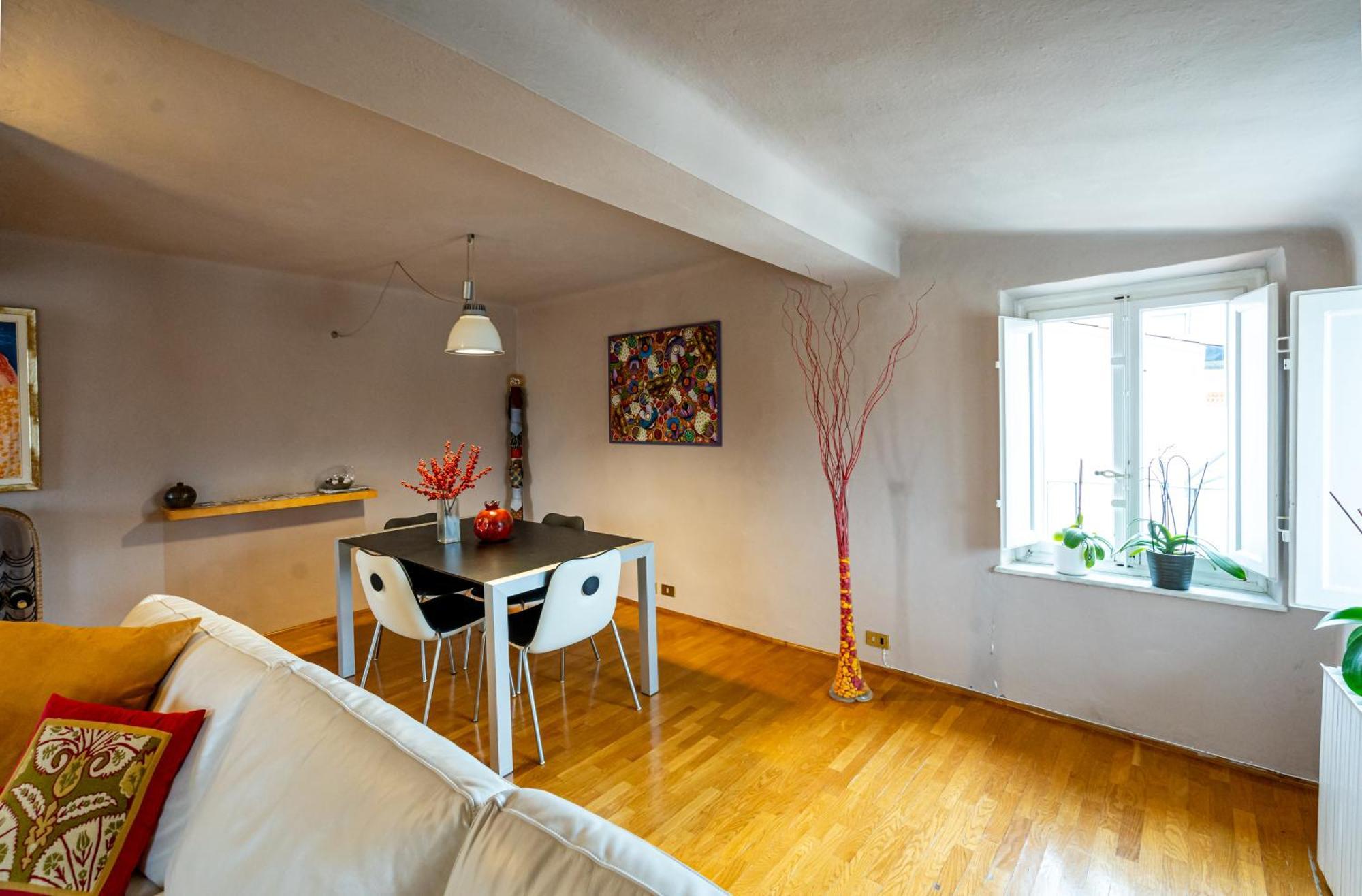 Cozy Apartment With A View On The City Walls Lucca Exterior foto